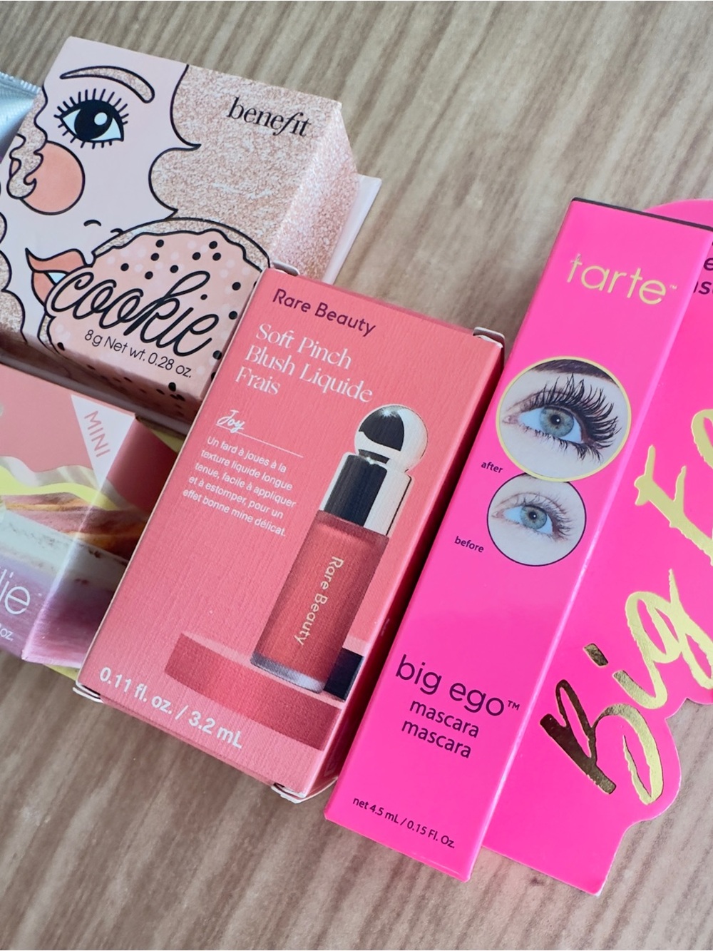 Make-Up bundle - Picture 3 of 5